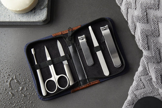 Refinery Mens Manicure Set