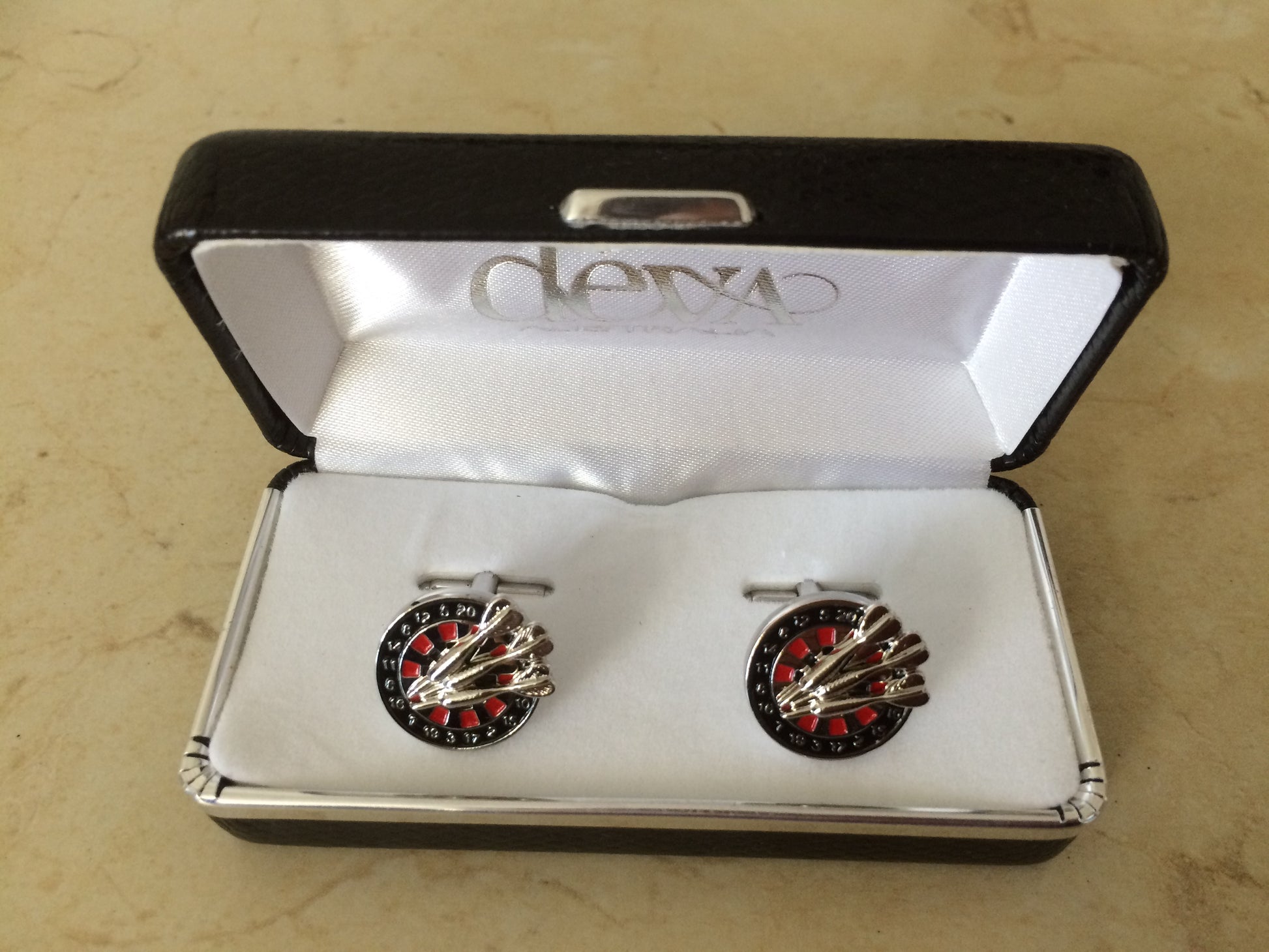 Cufflinks, Dartboard in box
